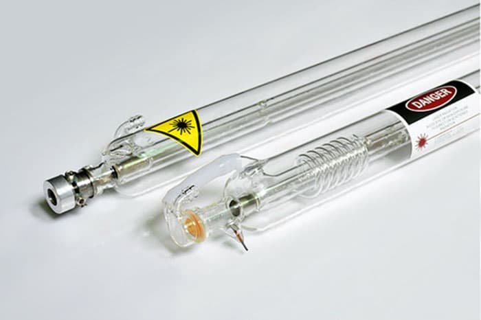 Lazerio lempa co2 tube reci